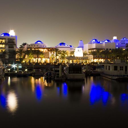 מלון Park Hyatt דובאי מראה חיצוני תמונה The Marina at night