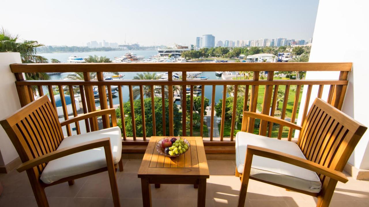 מלון Park Hyatt דובאי מראה חיצוני תמונה A balcony